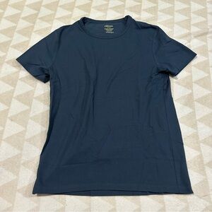 NWOT Oliver’s apparel district tee shirt ink blue